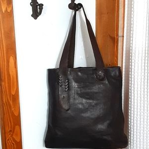 VERY UNIQUE FRYE Vintage Distressed tote